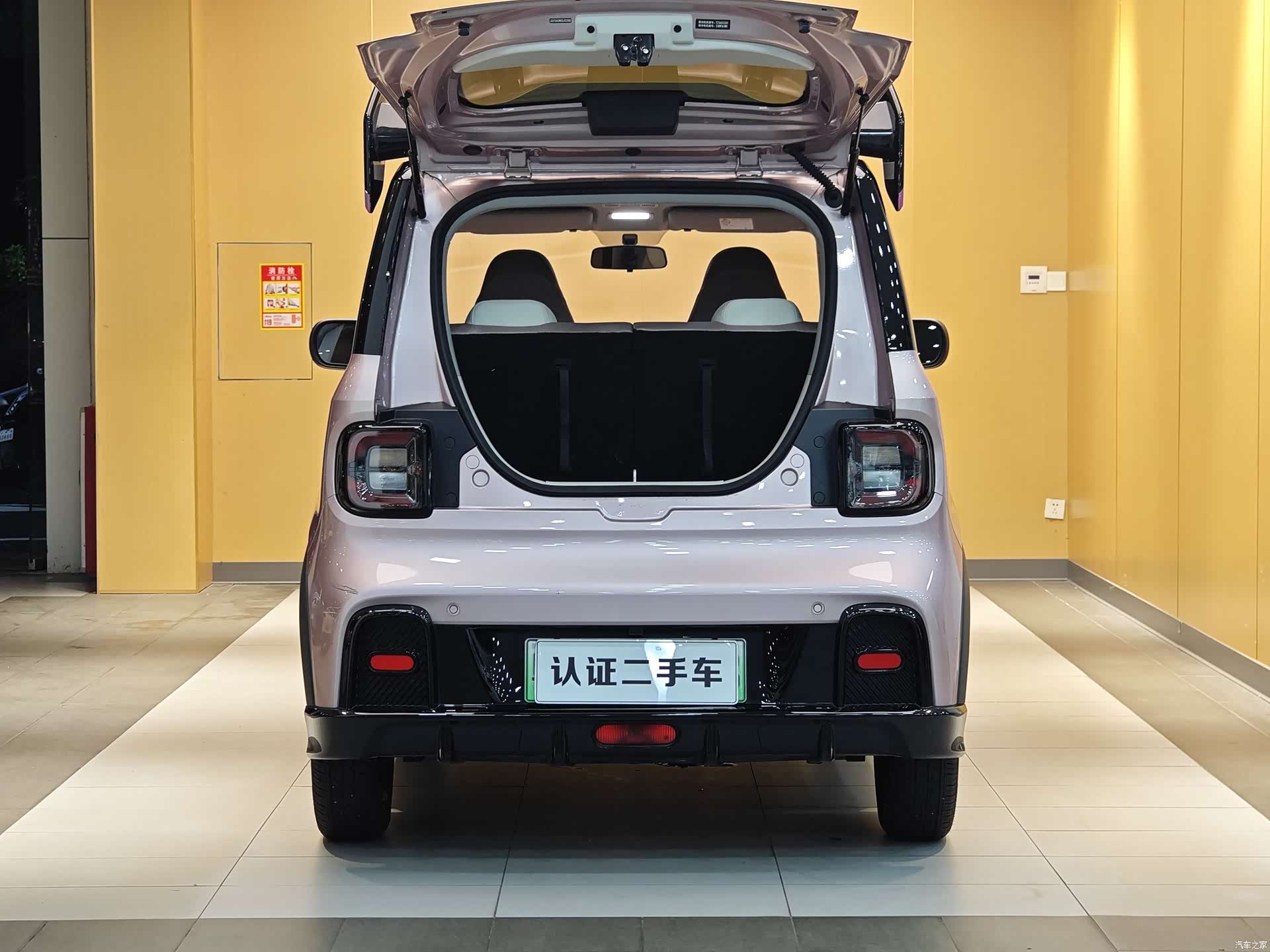Geely Panda, 2025 24