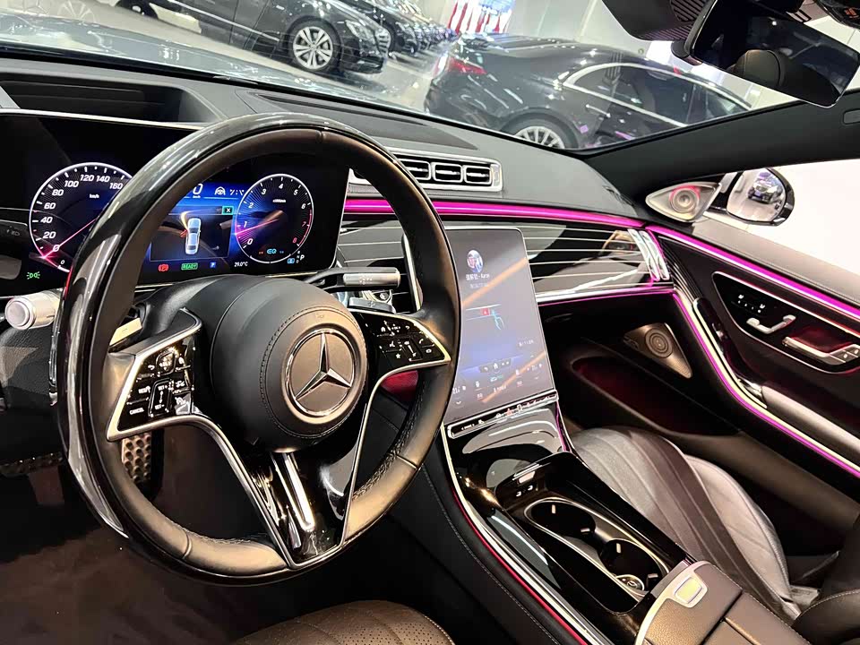 Mercedes-Benz S-class Mercedes-Benz S-class