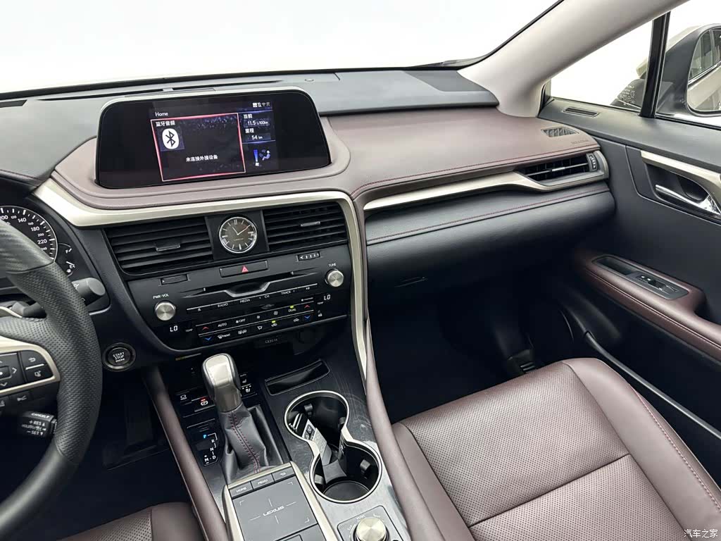 Lexus RX, 2022 16