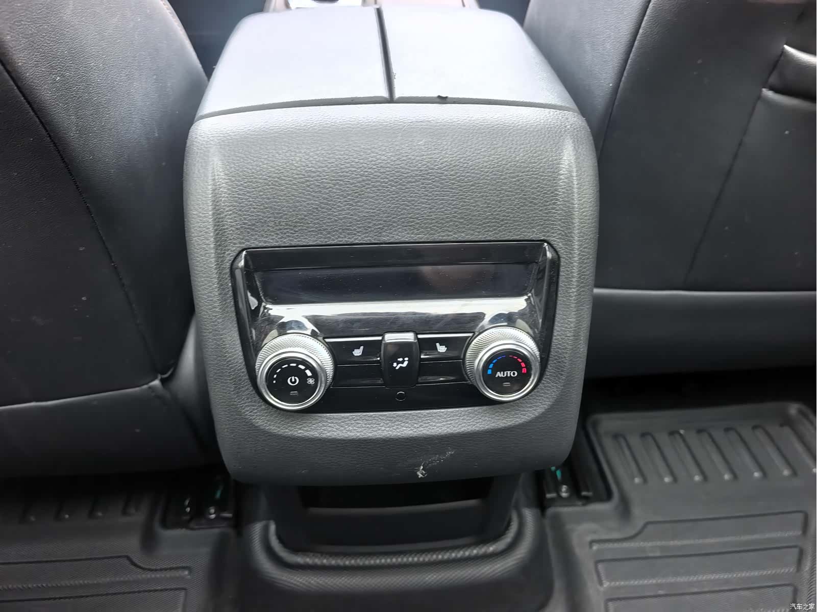 Ford Equator, 2022 17