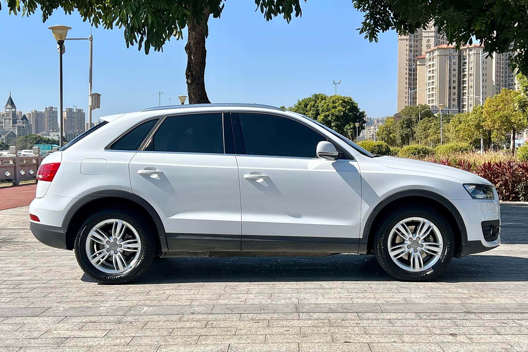 Audi Q3, 2015 11