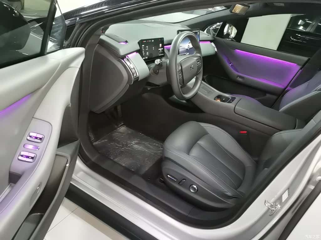 Xpeng P7, 2025 9
