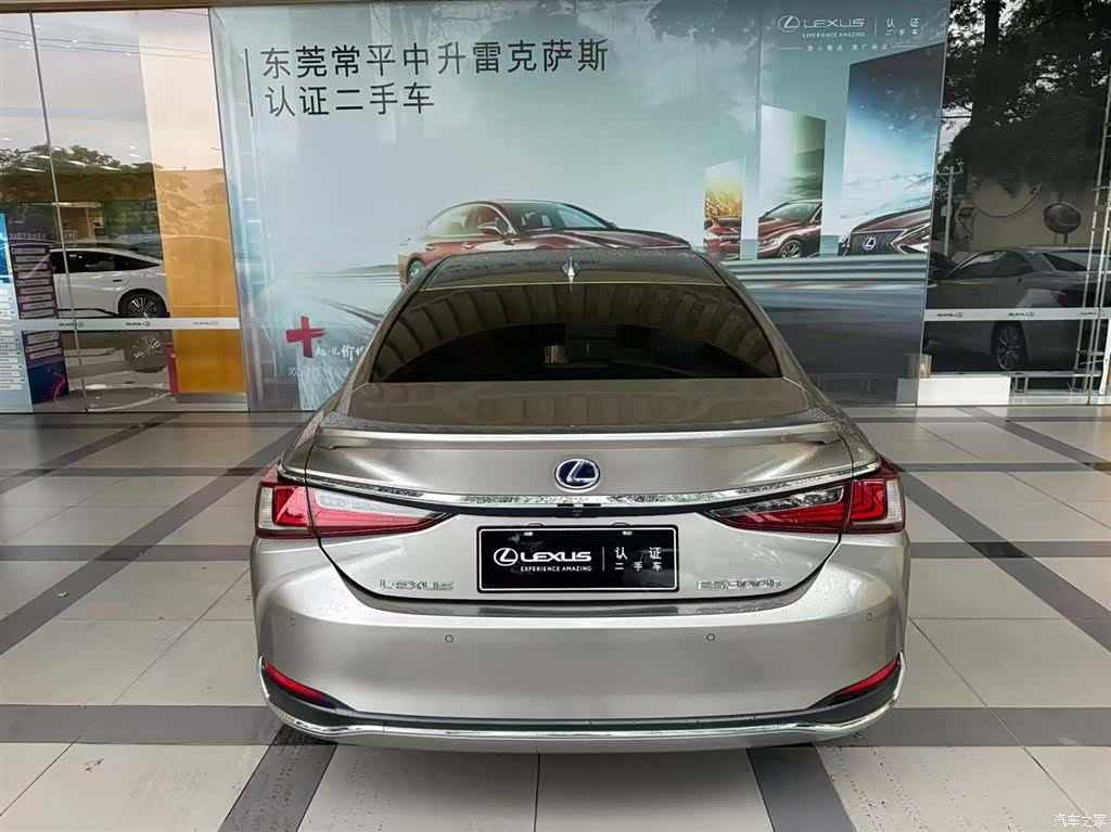Lexus ES, 2020 8