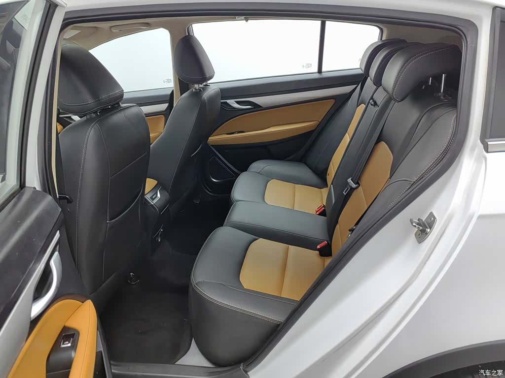 Geely S1, 2018 15