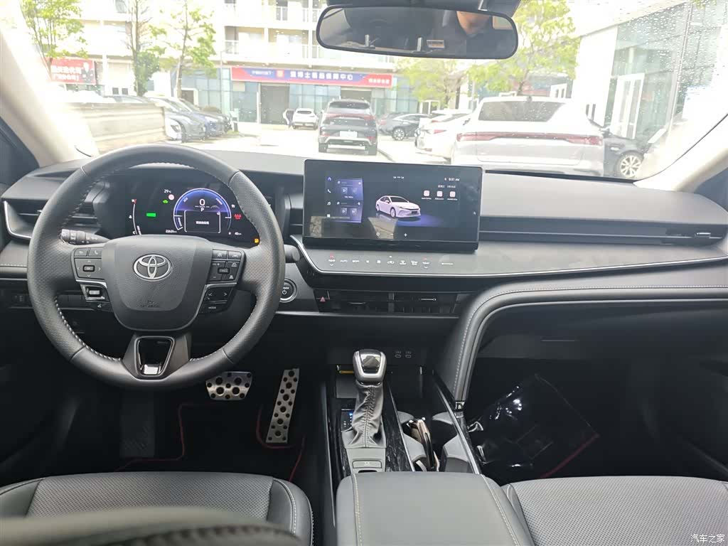Toyota Camry, 2025 6