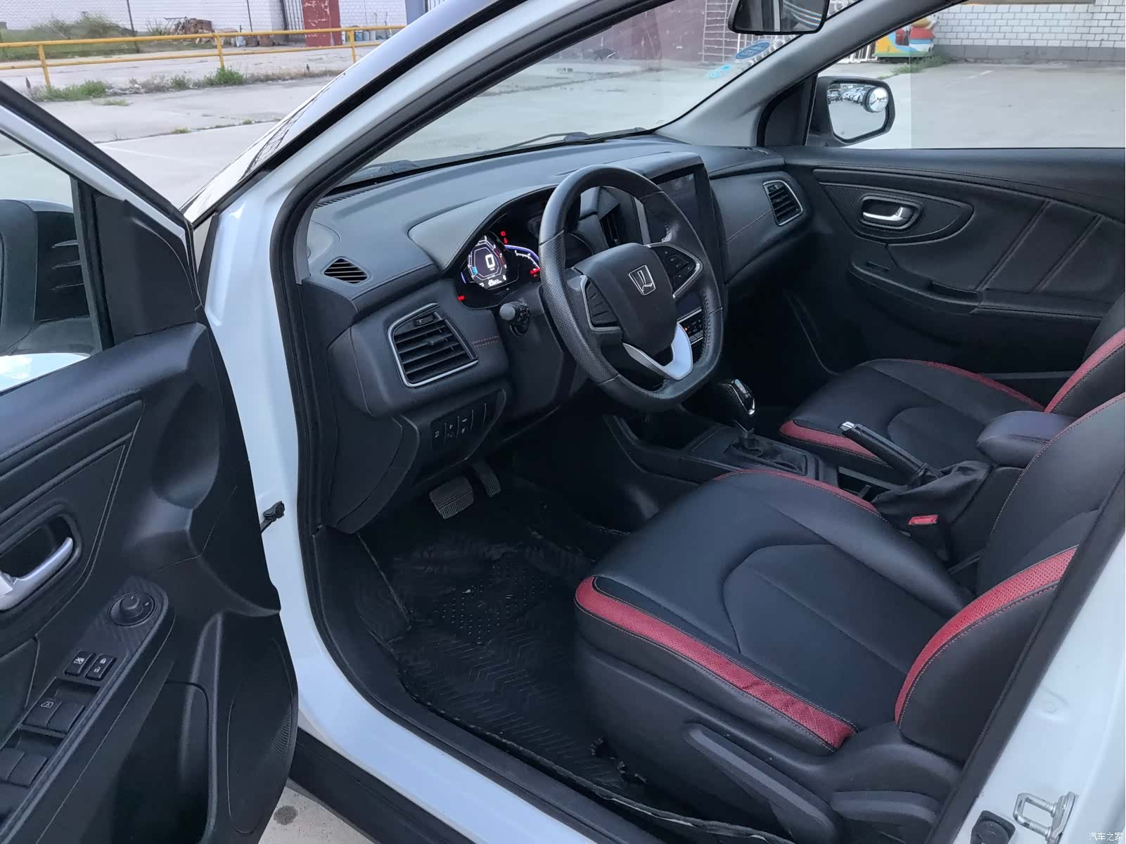 DongFeng U5, 2018 9
