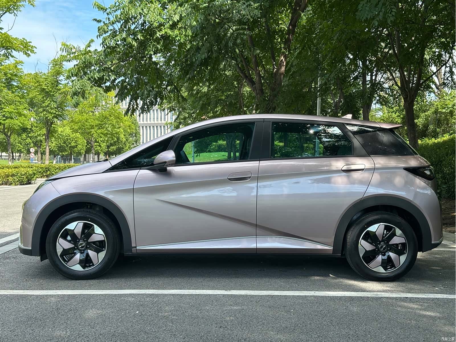 BYD Dolphin, 2025 15