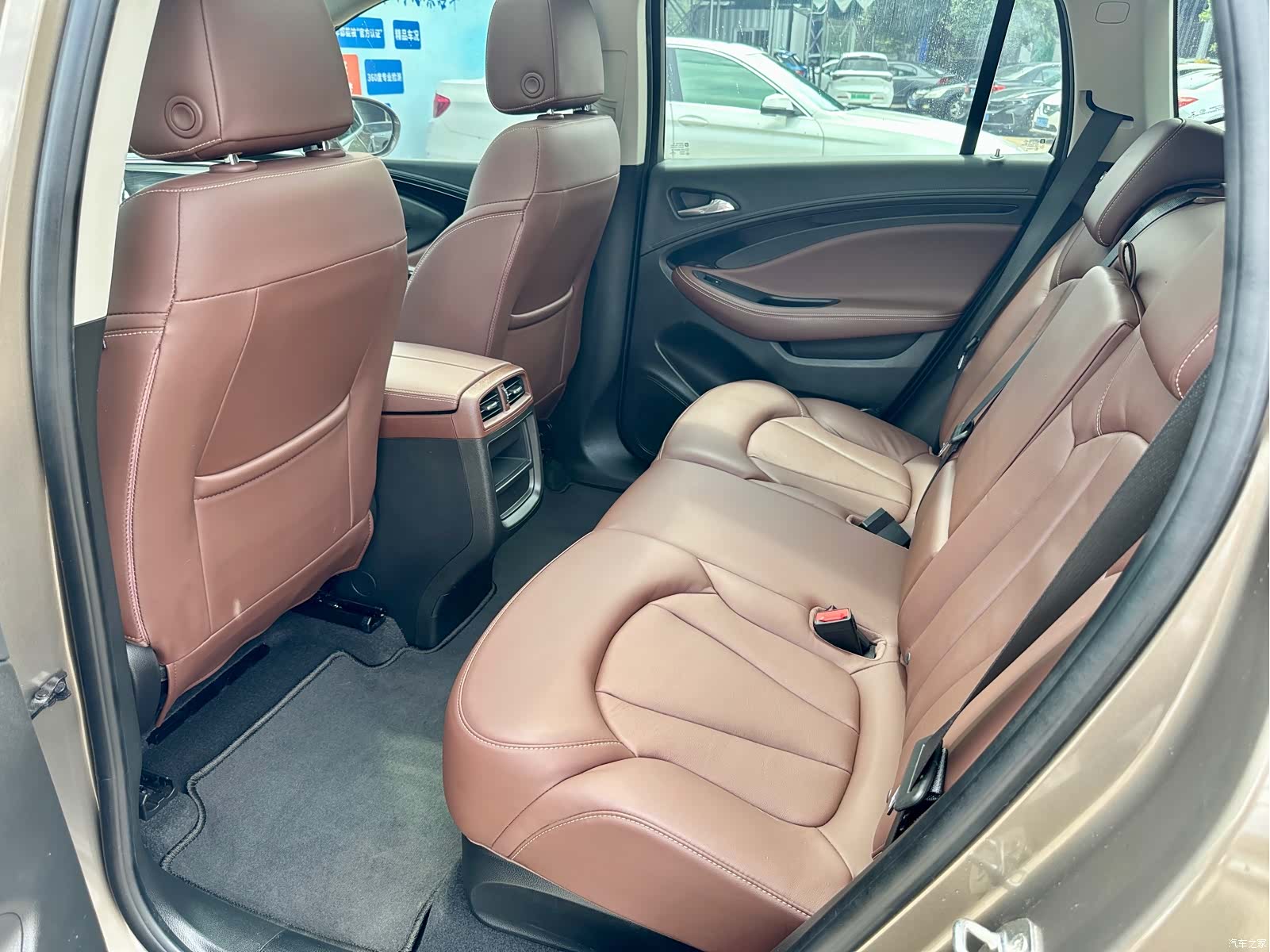 Buick Envision Plus, 2019 9