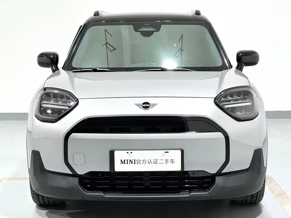 MINI Electric ACEMAN