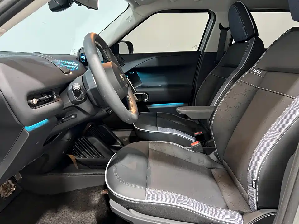 MINI Electric ACEMAN