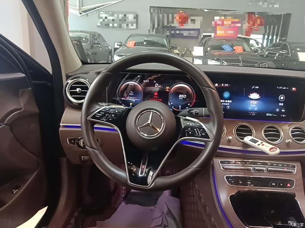 Mercedes-Benz E-Class, 2022 11