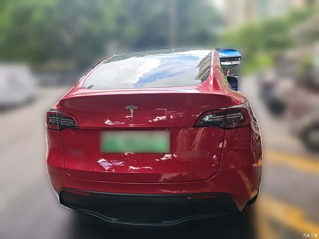 Tesla Model Y, 2023 4