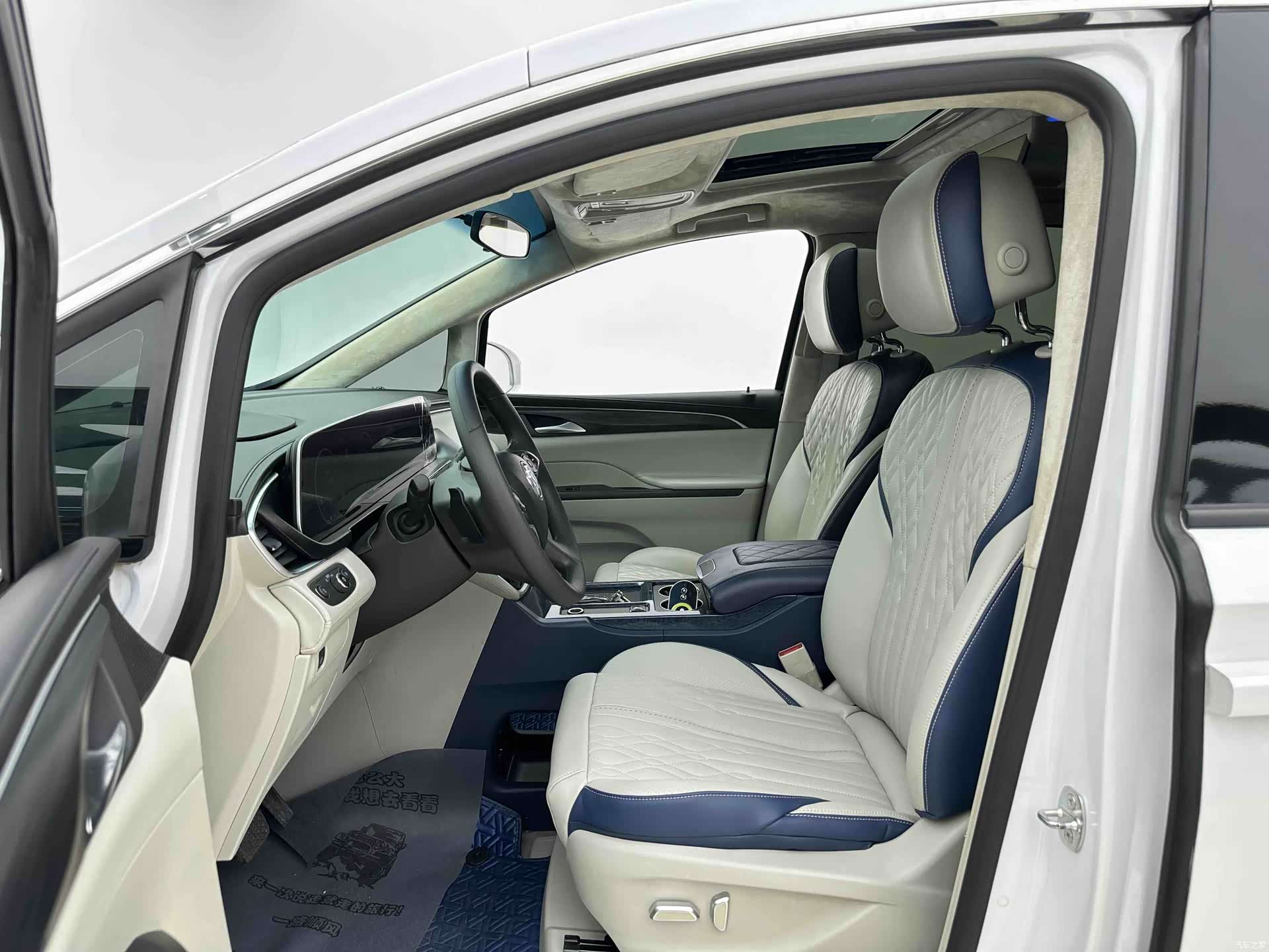 Buick GL8, 2021 все фото