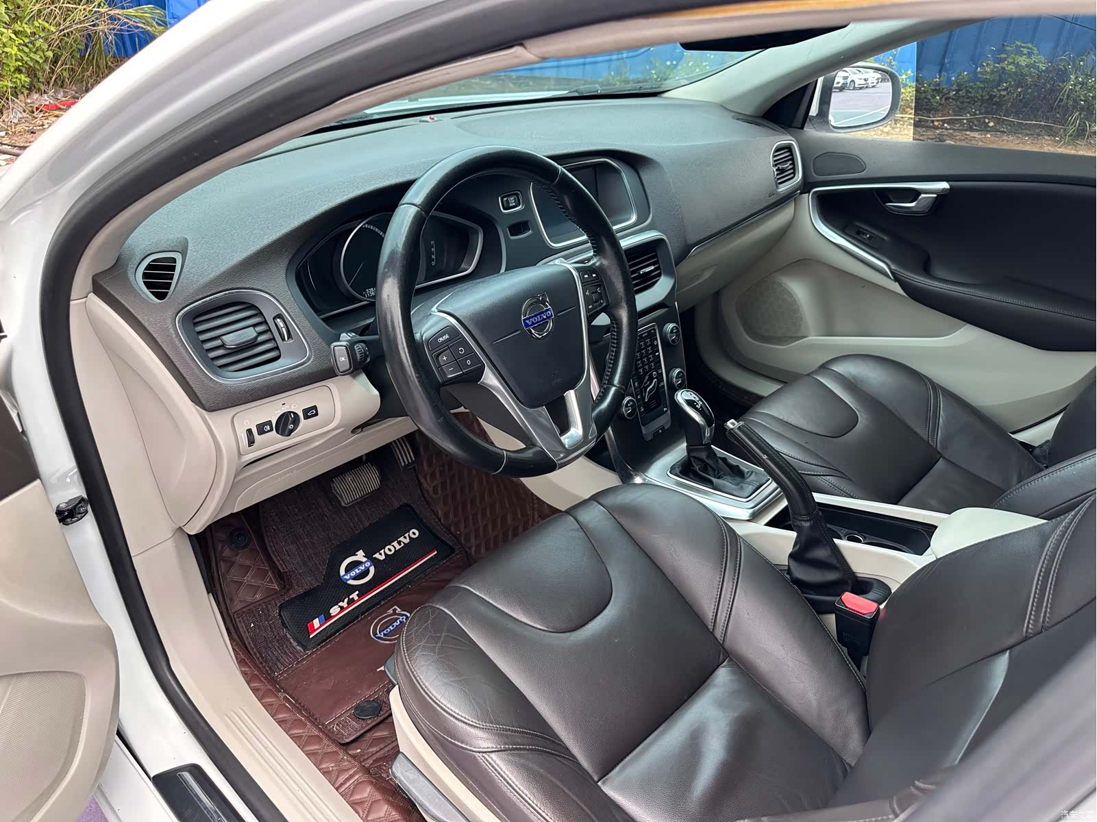 Volvo V40, 2015 7