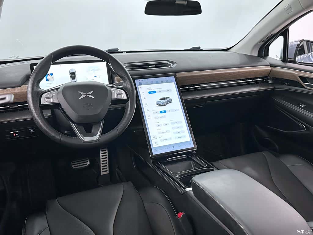 Xpeng P5, 2022 10