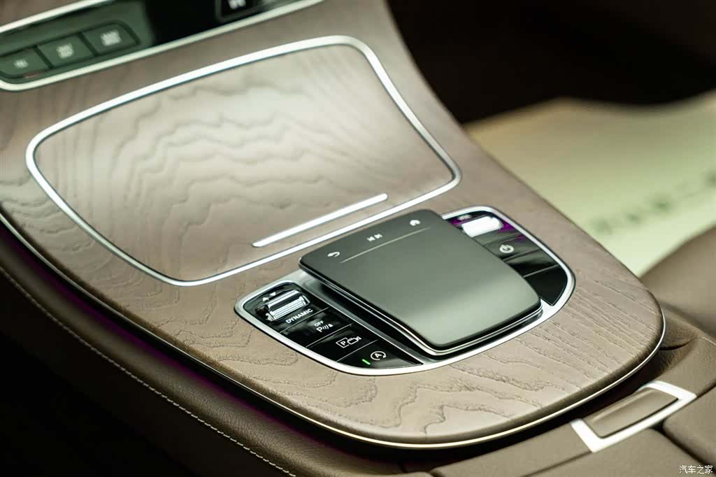 Mercedes-Benz E-Class, 2023 15