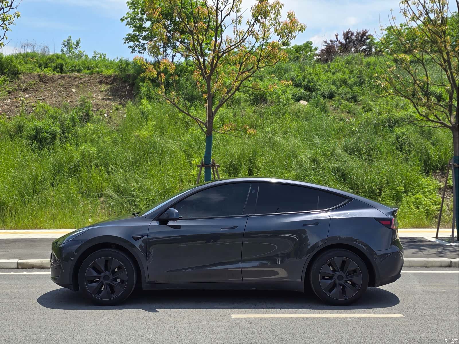 Tesla Model Y, 2024 4