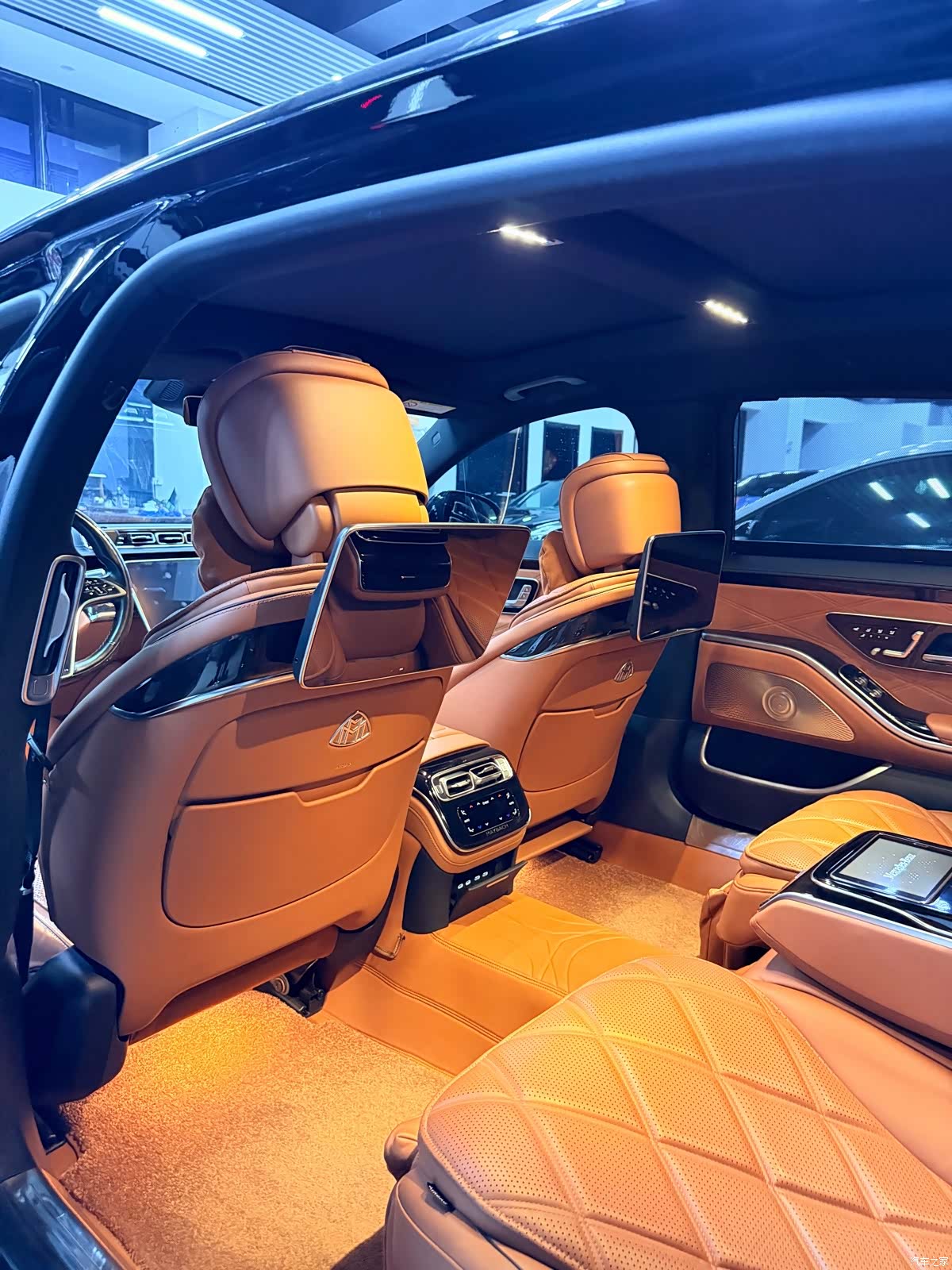 Maybach S-Class, 2021 6