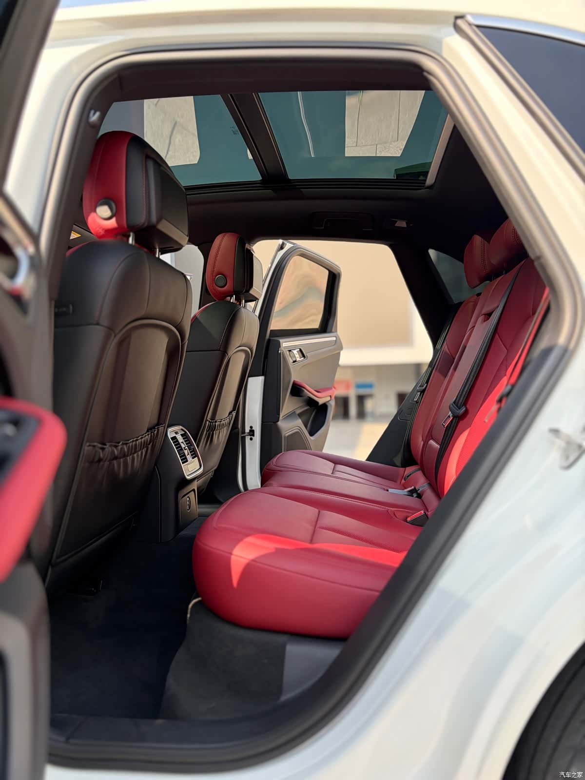 Porsche Macan, 2021 9