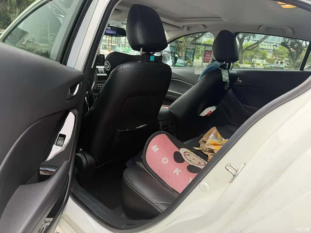 Mazda Mazda3, 2019 все фото