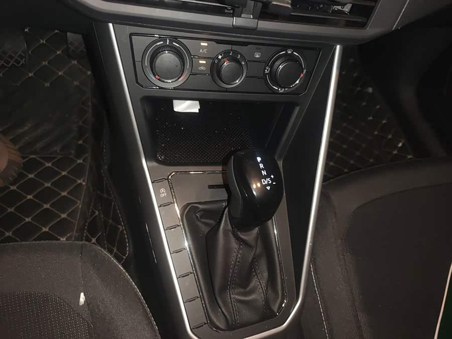 Volkswagen Polo 2023, фото 10