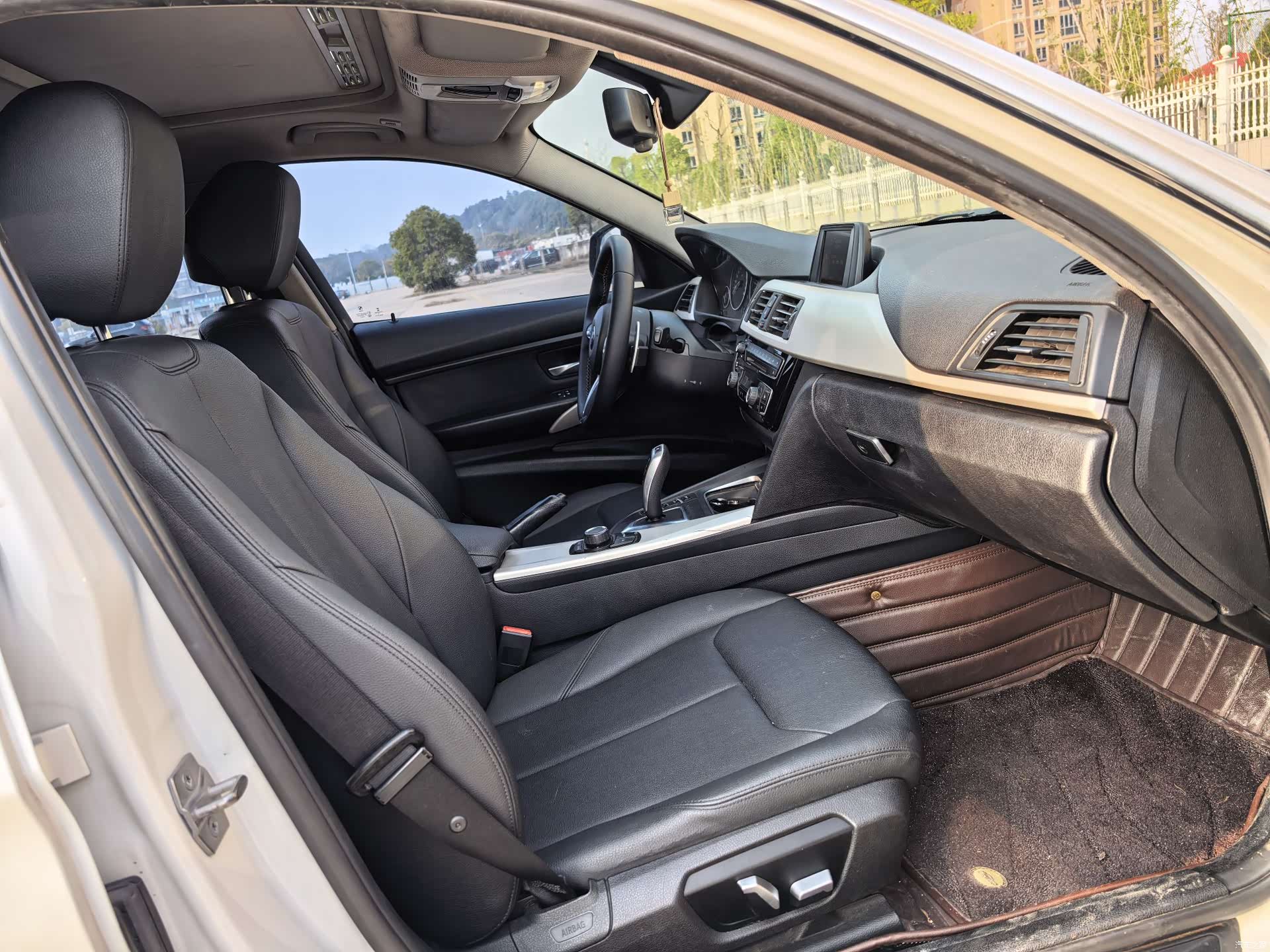 BMW 3 Series, 2016 10