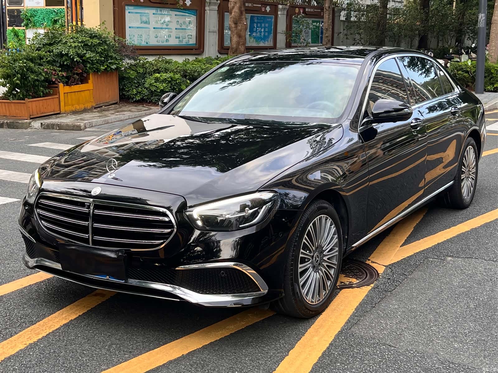 Mercedes-Benz E-Class, 2021 1