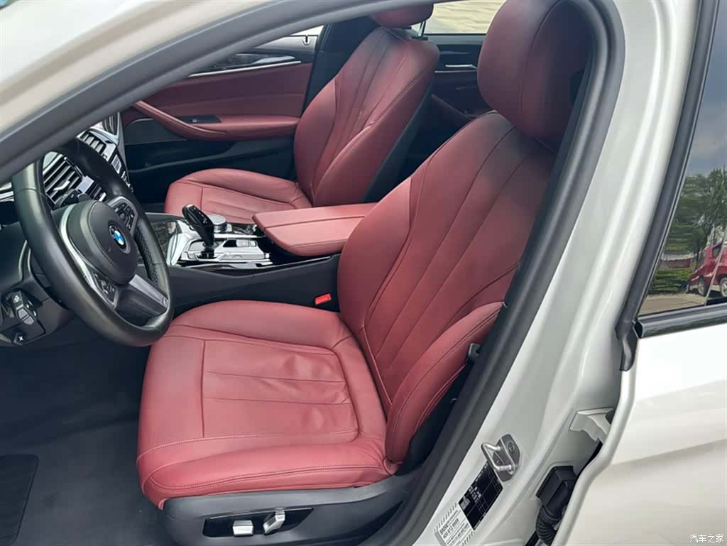 BMW 5 Series, 2018 23