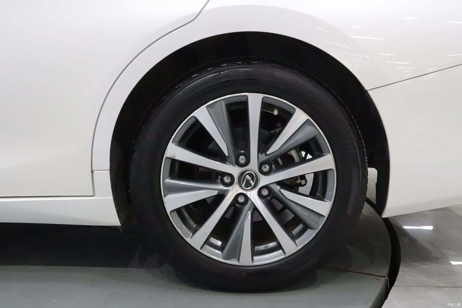 Lexus ES, 2021 20