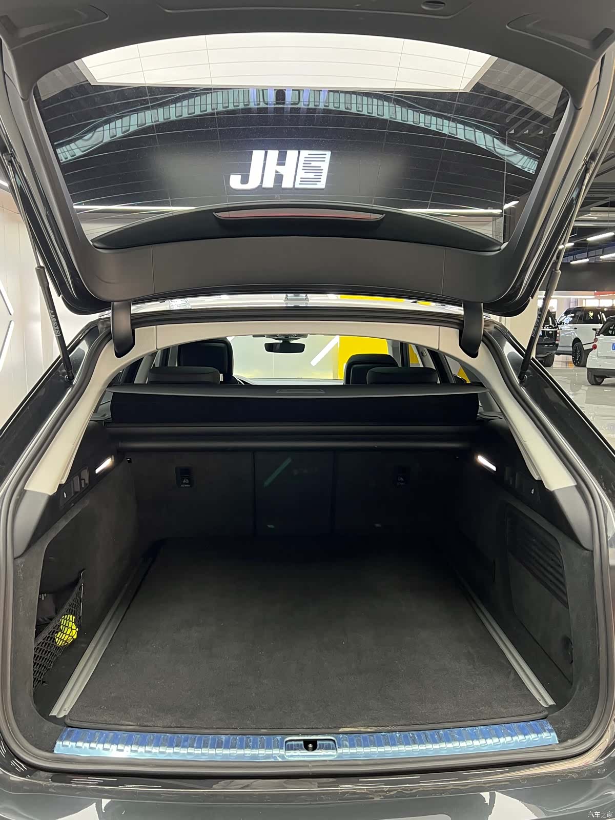 Audi A6, 2023 12