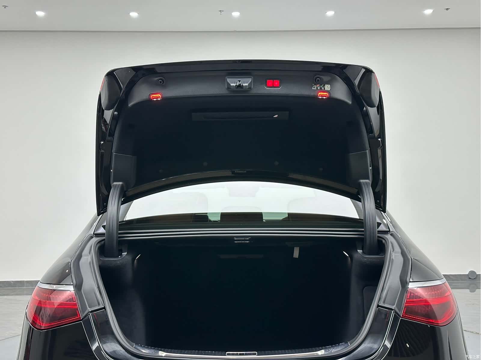 Maybach S-Class, 2025 31