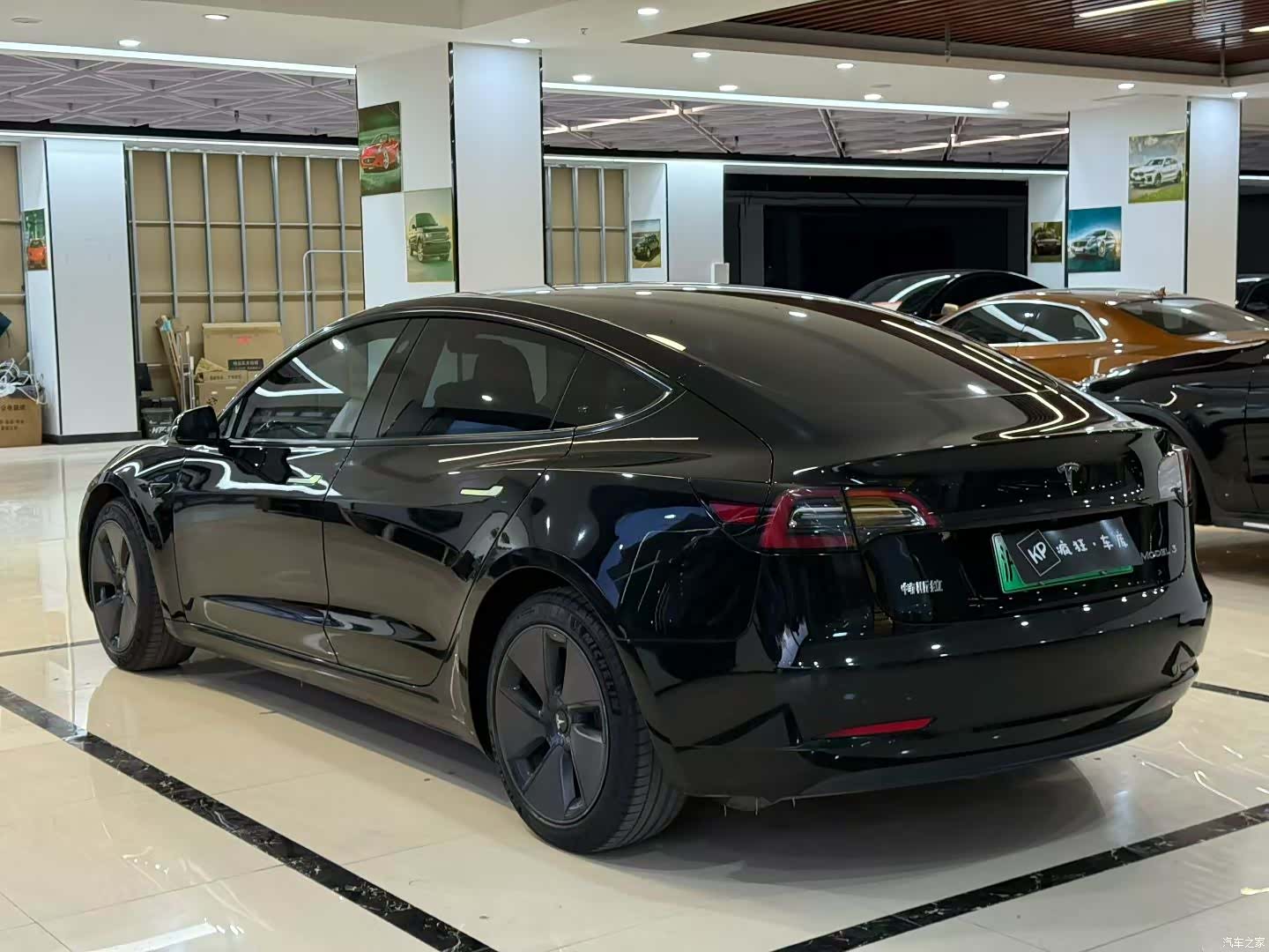 Tesla Model 3, 2021 4