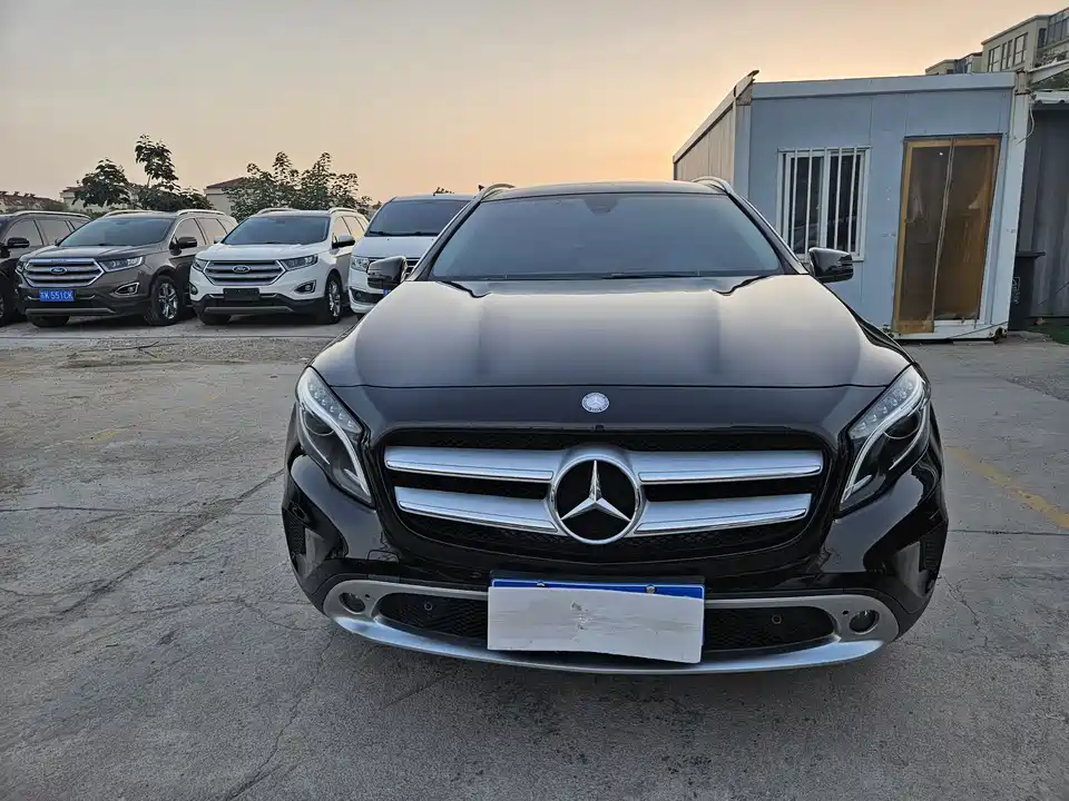 Mercedes-Benz GLA