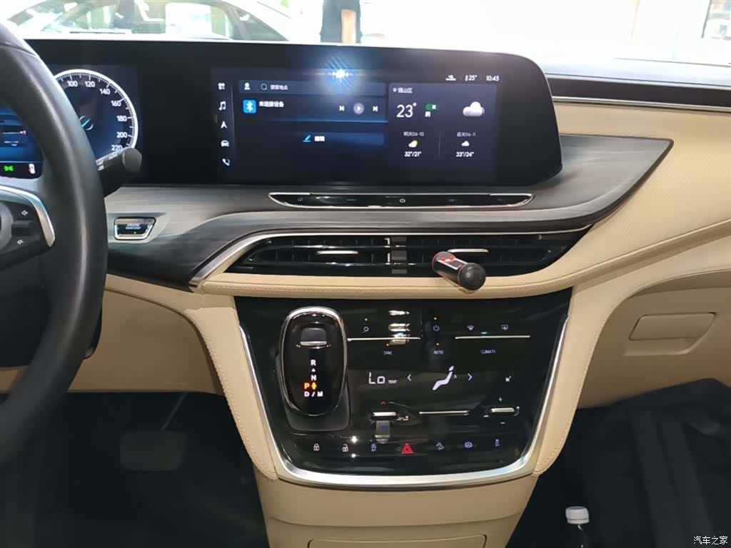 Buick GL8, 2022 13