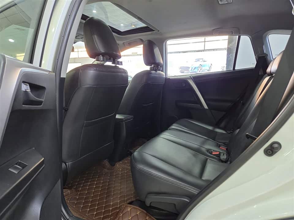 Toyota RAV4 Rongfang