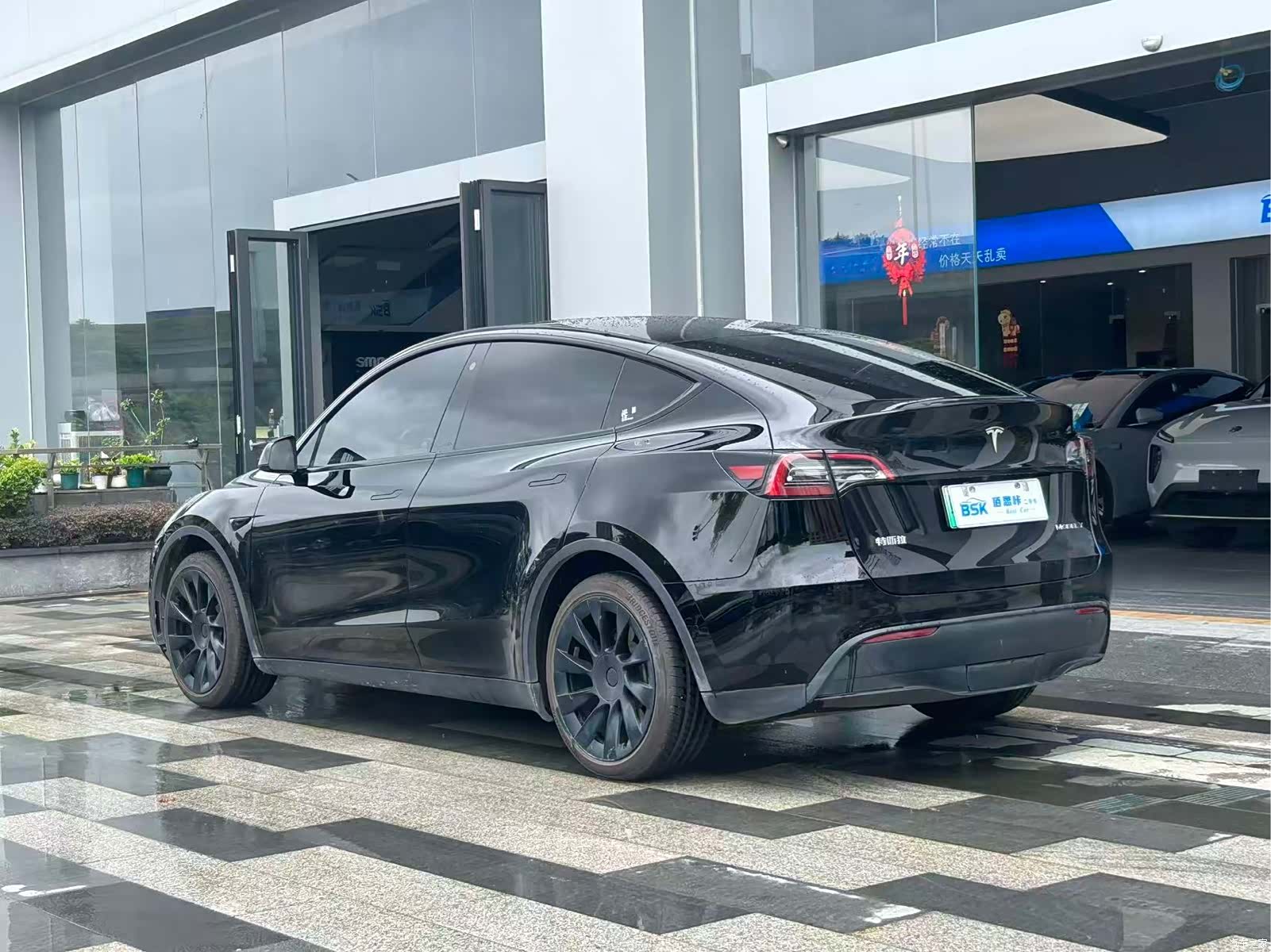 Tesla Model Y, 2023 6