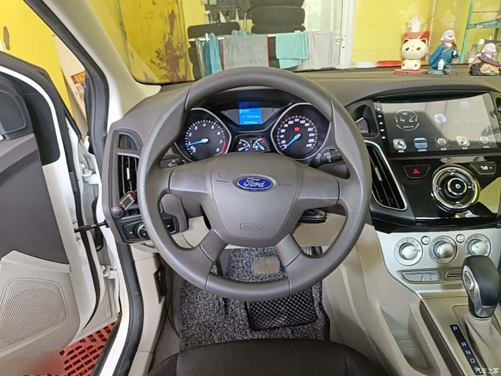 Ford Focus, 2015 11