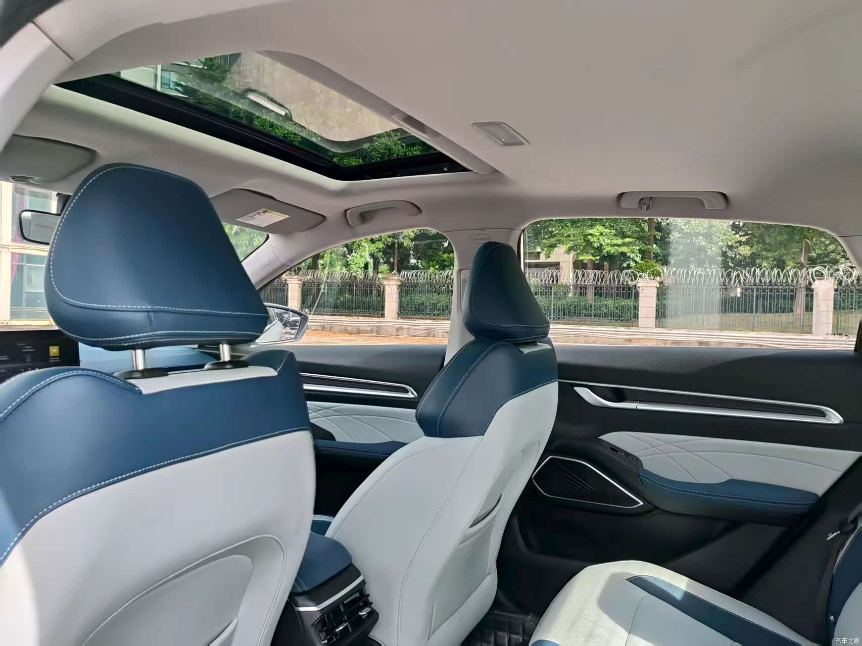 Geely Emgrand, 2021 8