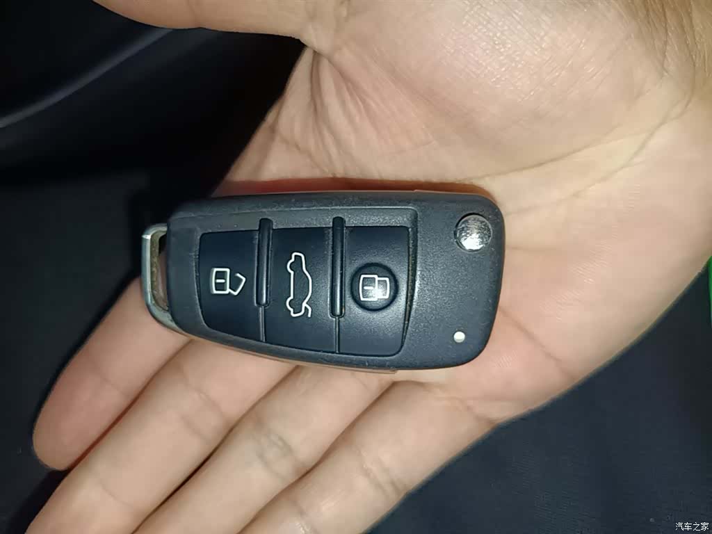 Audi Q3, 2020 9