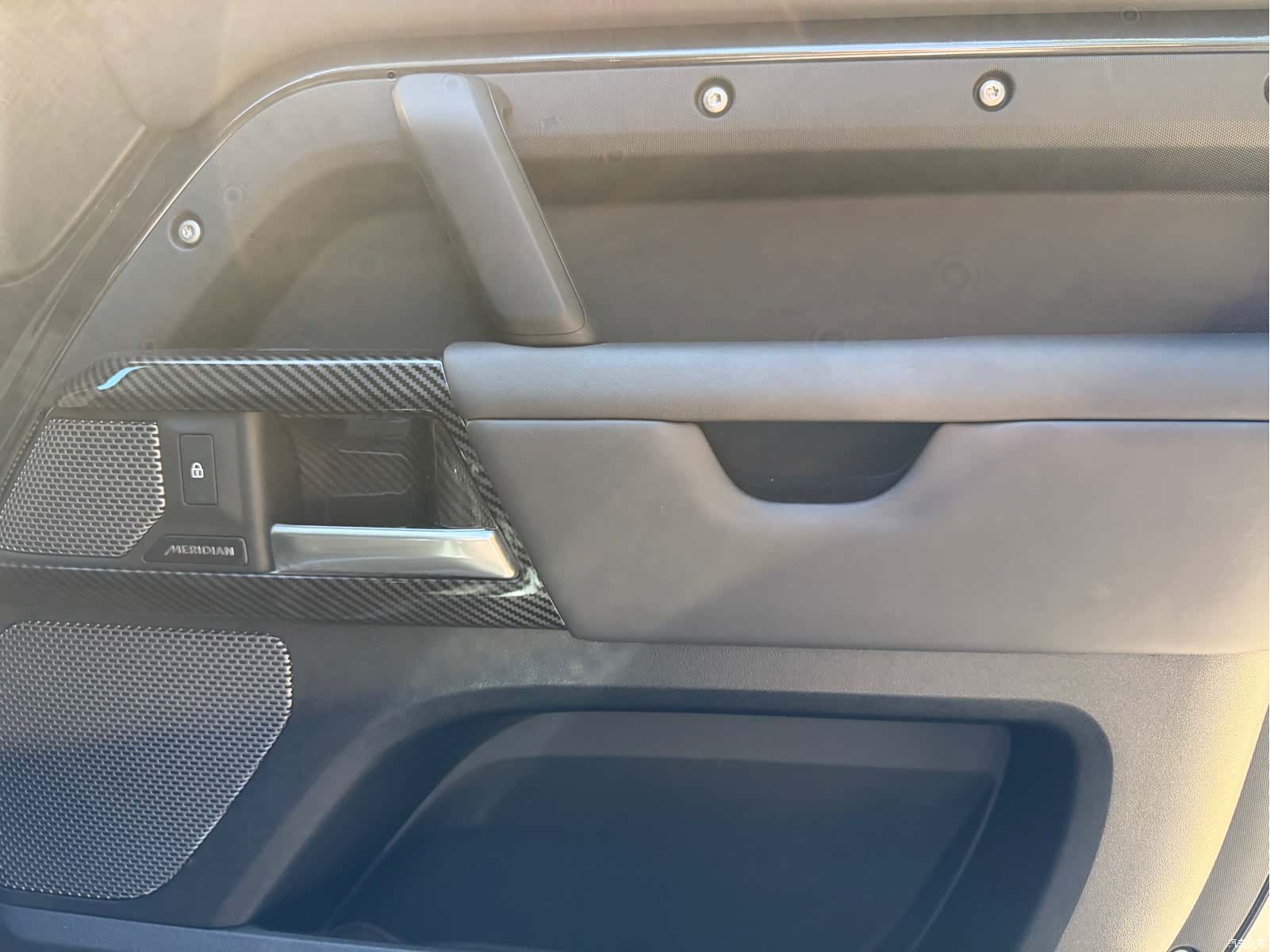 Land Rover Defender, 2023 6