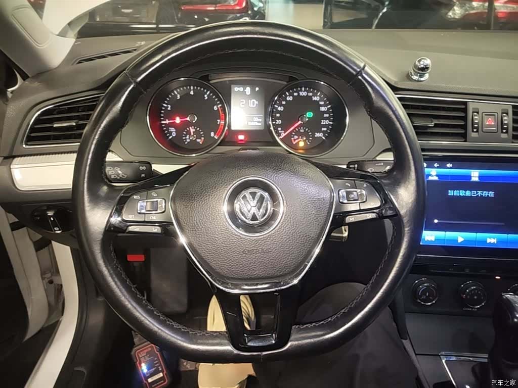 Volkswagen Lamando, 2018 11