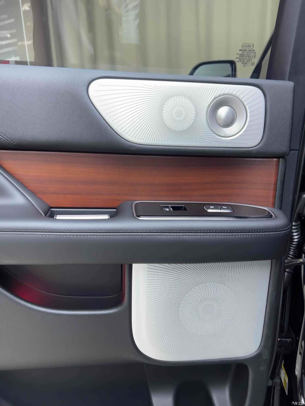 Lincoln Navigator, 2022 12