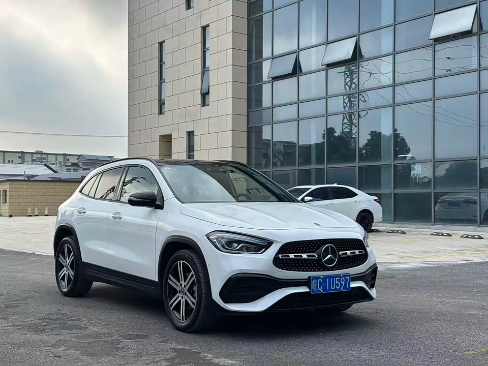 Mercedes-Benz GLA
