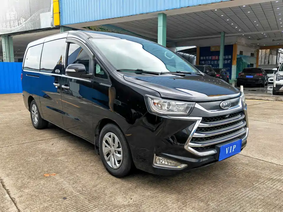 JAC Refine Ruifeng M4