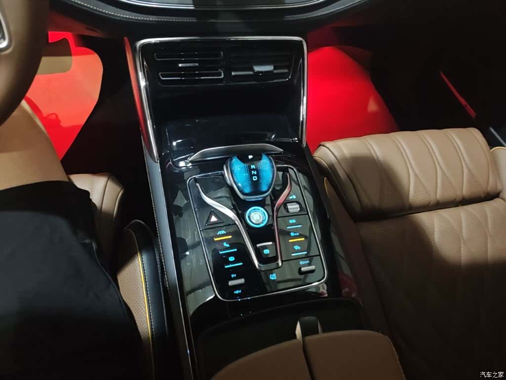 BYD Tang, 2022 14