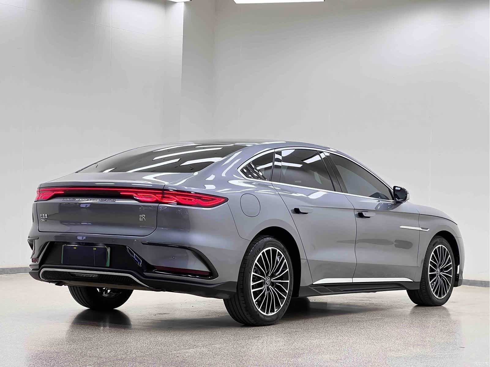 BYD Han, 2023 7