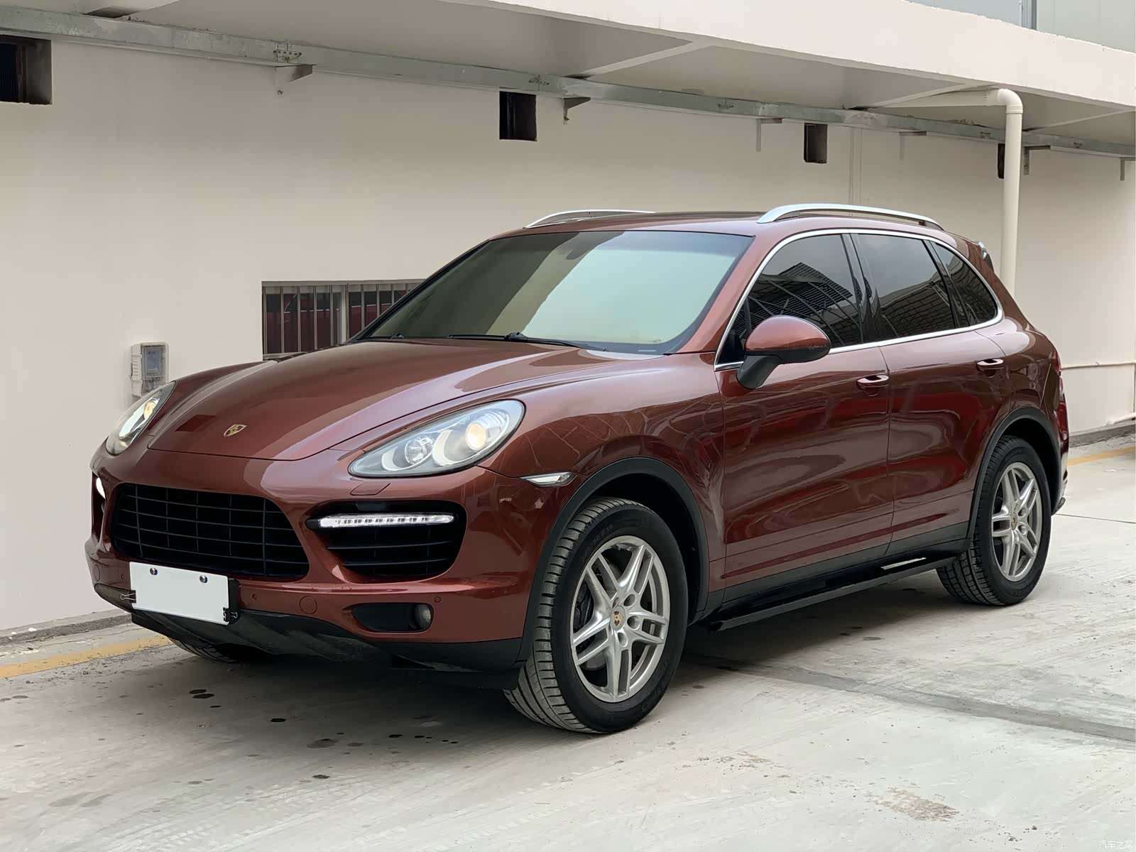 Porsche Cayenne, 2012 1