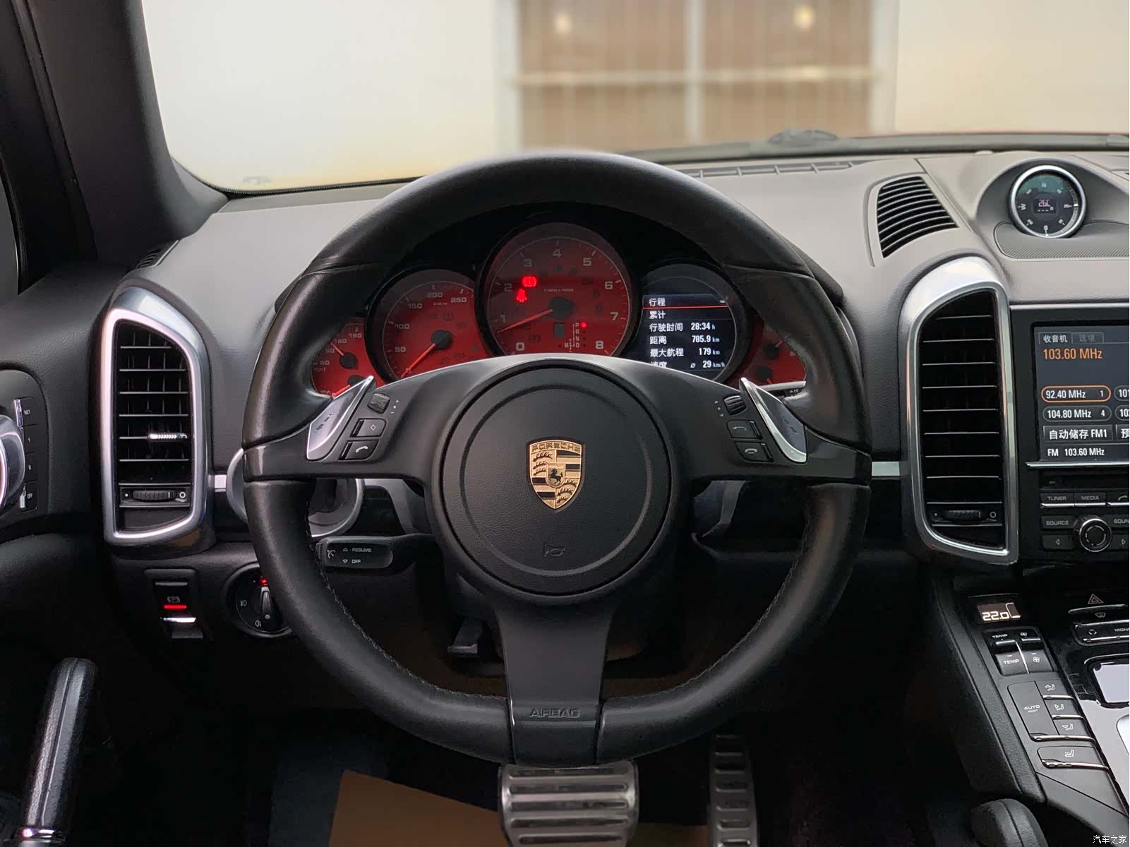 Porsche Cayenne, 2012 10