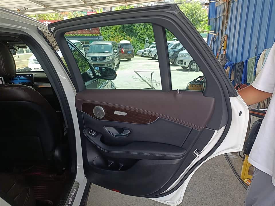 Mercedes-Benz GLC Mercedes-Benz GLC