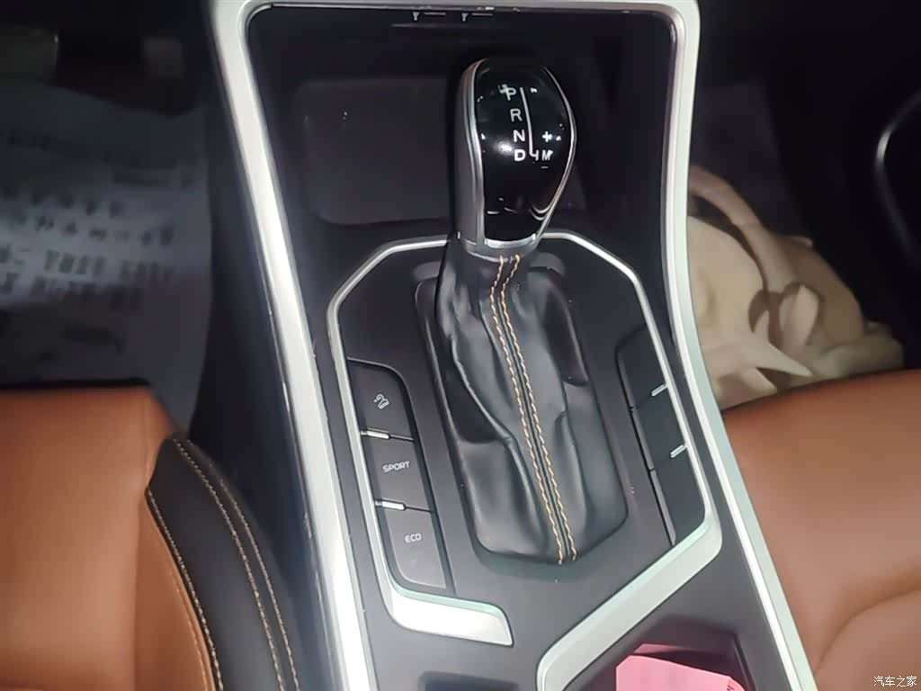 Geely X6, 2020 10